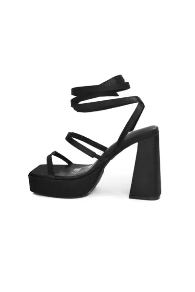 01-4214 Chunky strappy Sandal/