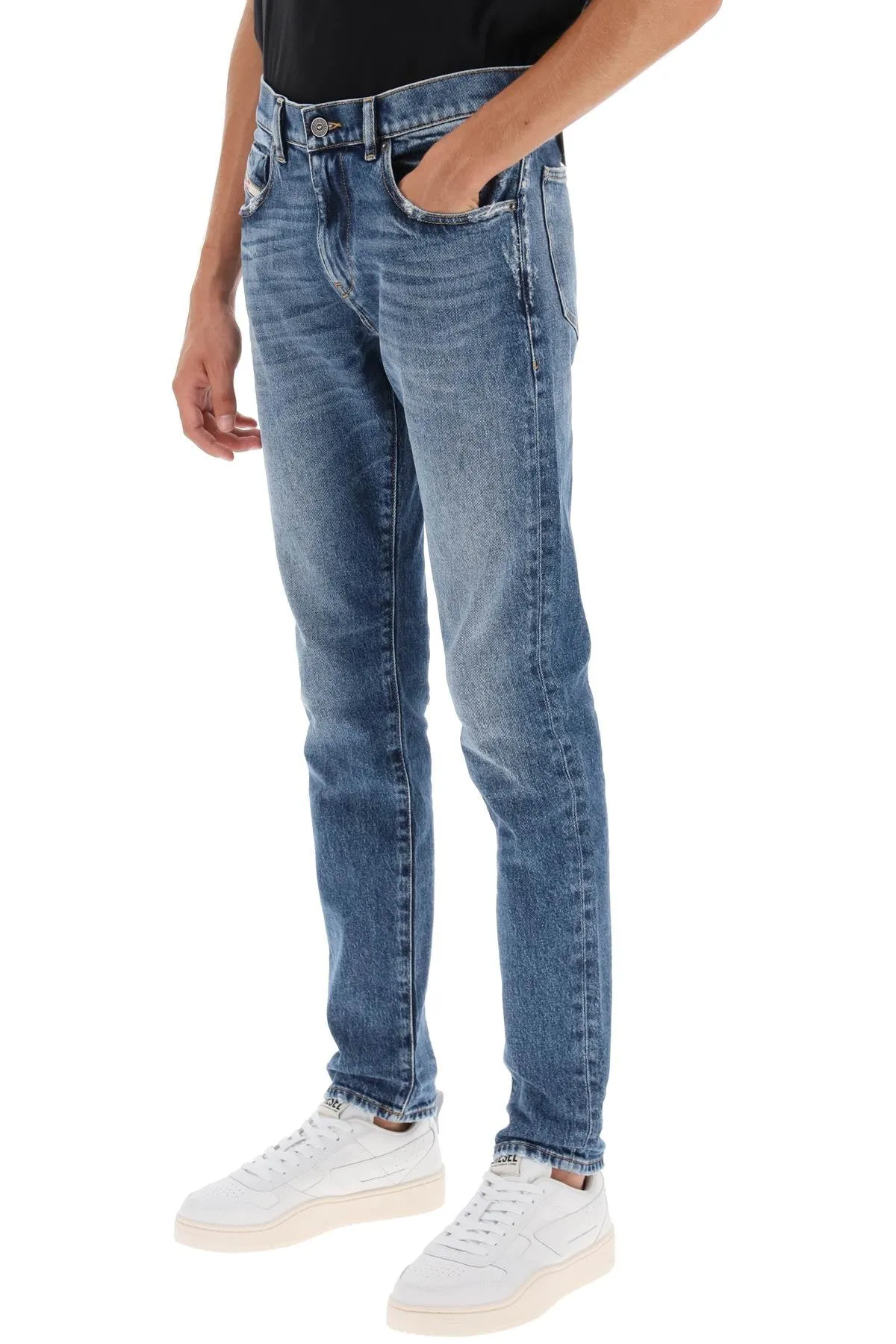 2019 D Strukt Slim Fit Jeans