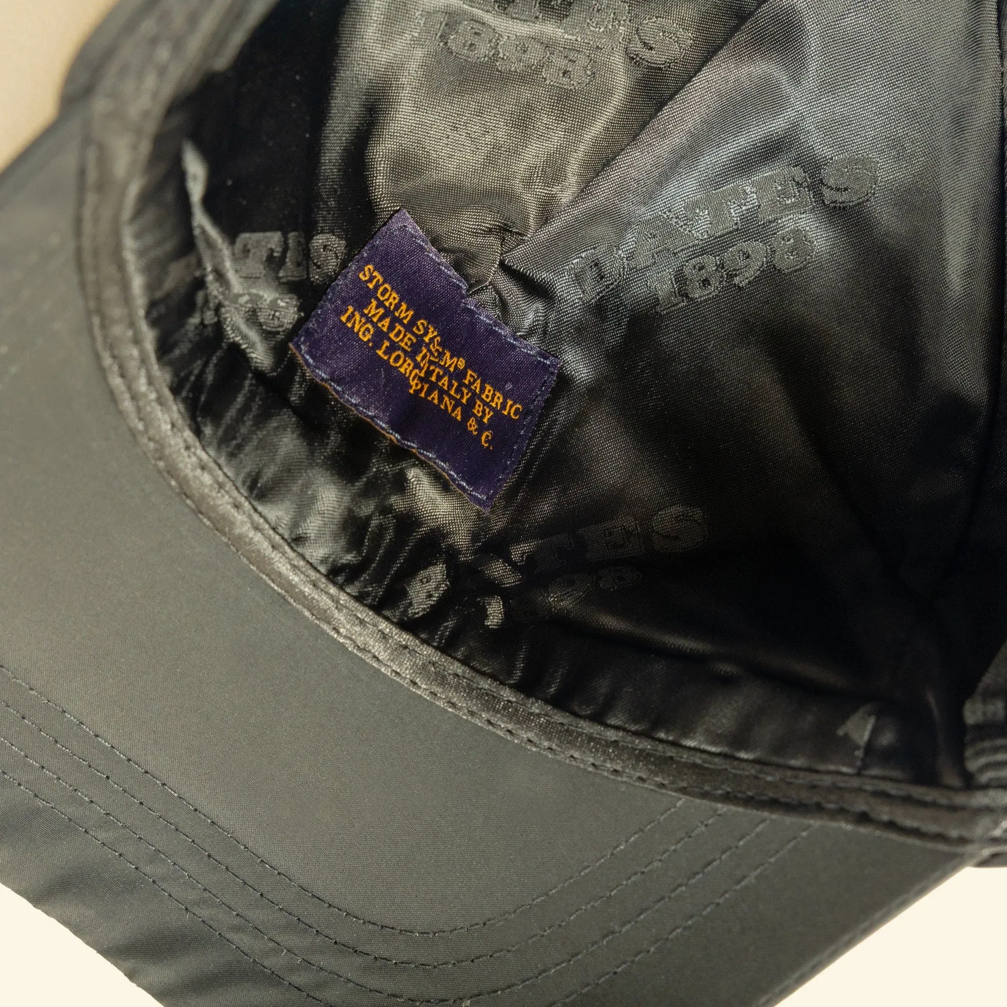 Black Light Frame Loro Piana  Baseball Cap