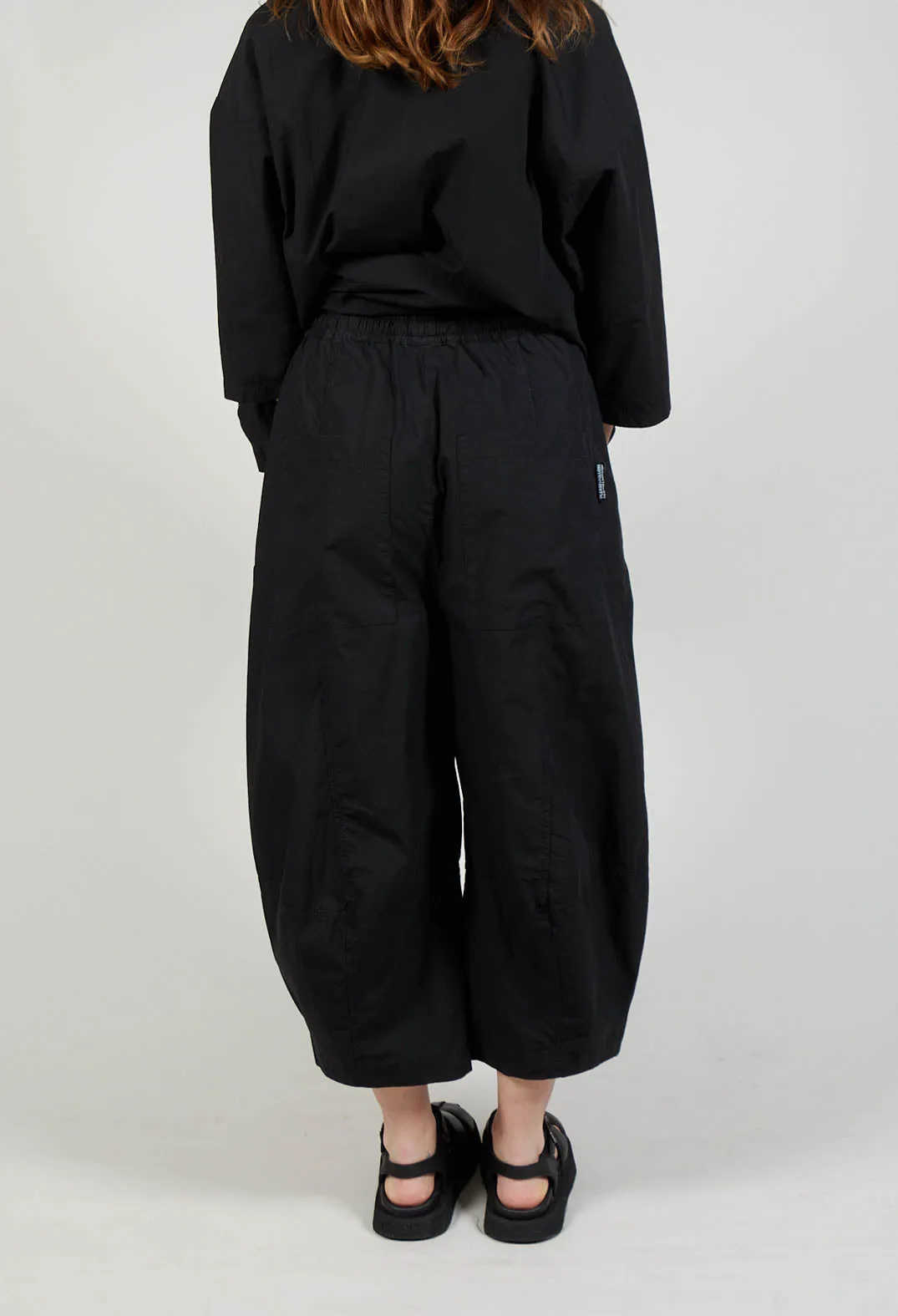 Cropped Balloon Leg Trousers in Black