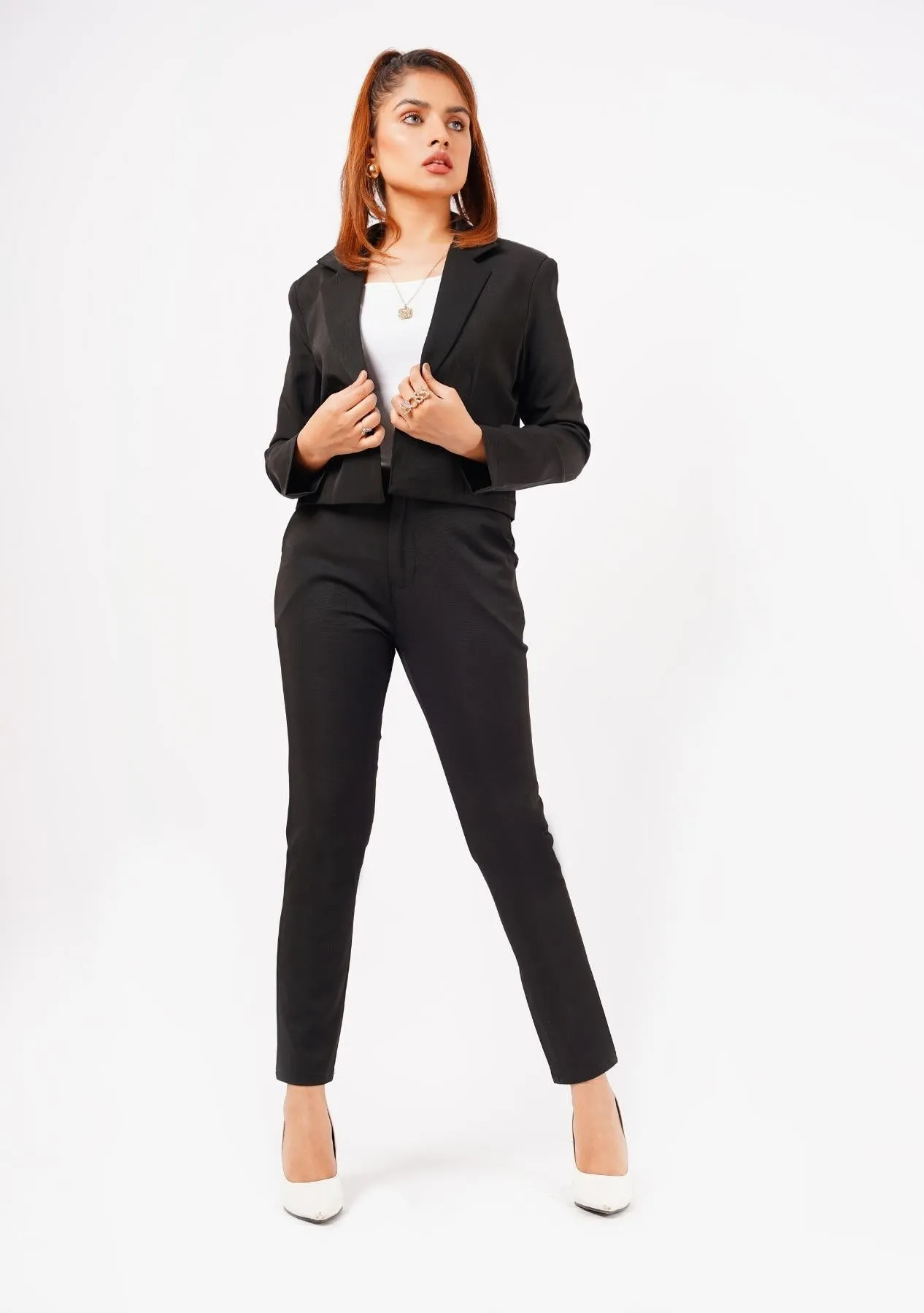 Cropped Blazer - black