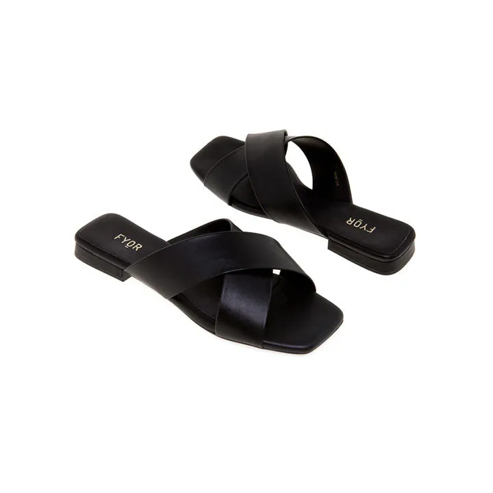 Cross Strap Smart Slide Sandal BCM 114