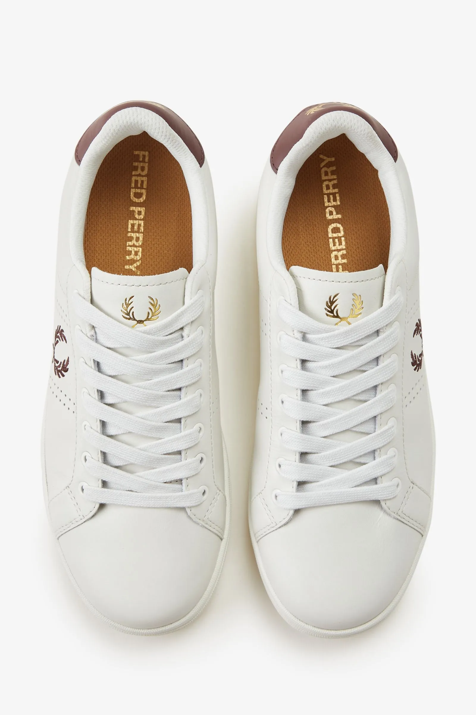 Fred Perry Tennis Sneaker - Porcelain/Carrington Brick