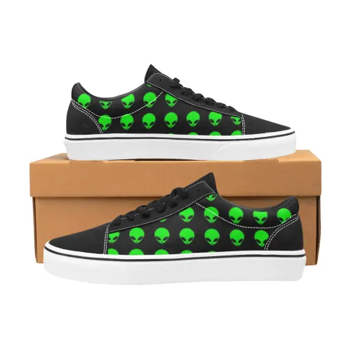 Green Alien Head Men's Low Top Skateboarding Shoes