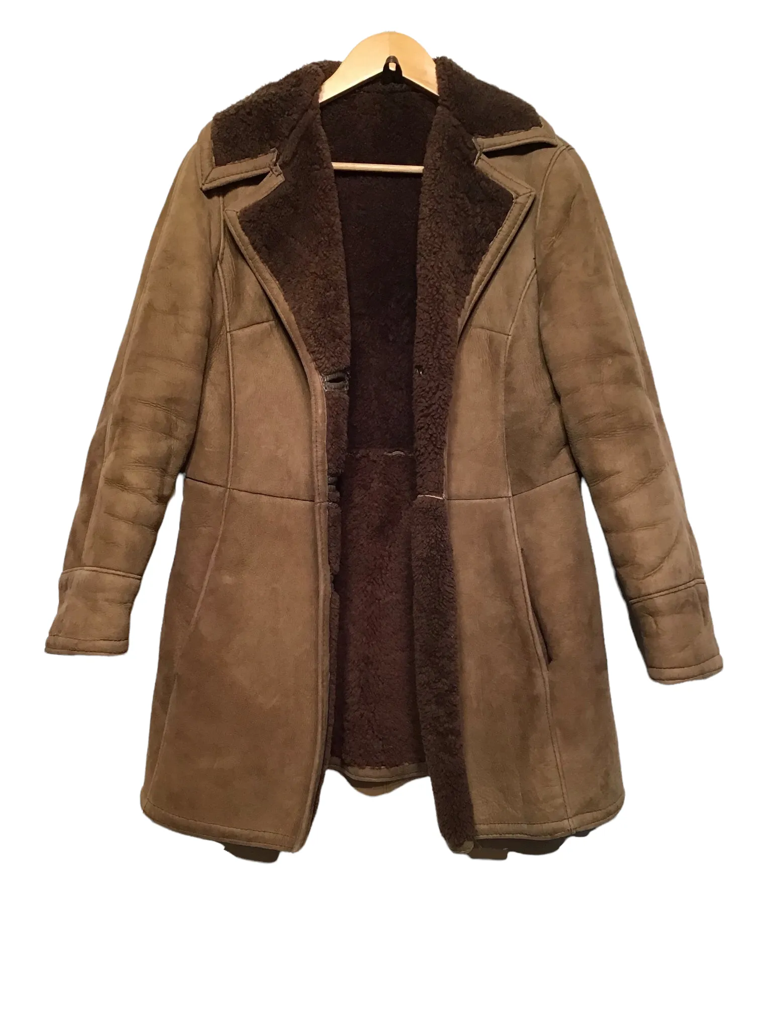 Mid Length Shearling Coat (Women's Size L)