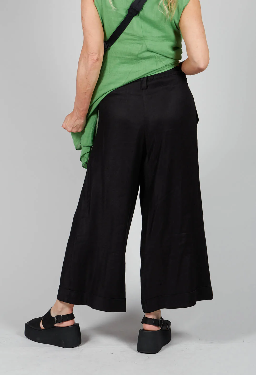 Pleated Wide Leg Trousers in Black