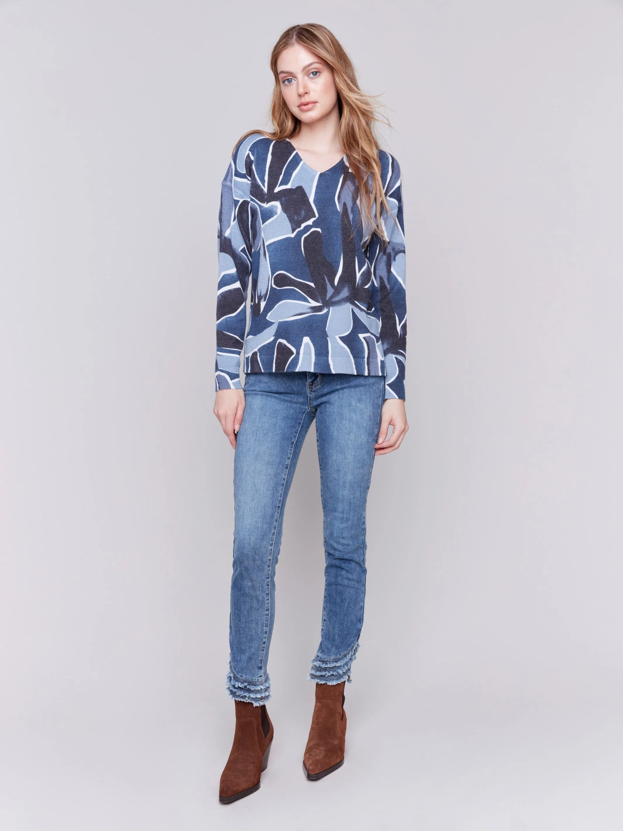 Printed Plush Knit V-Neck Sweater - Denim