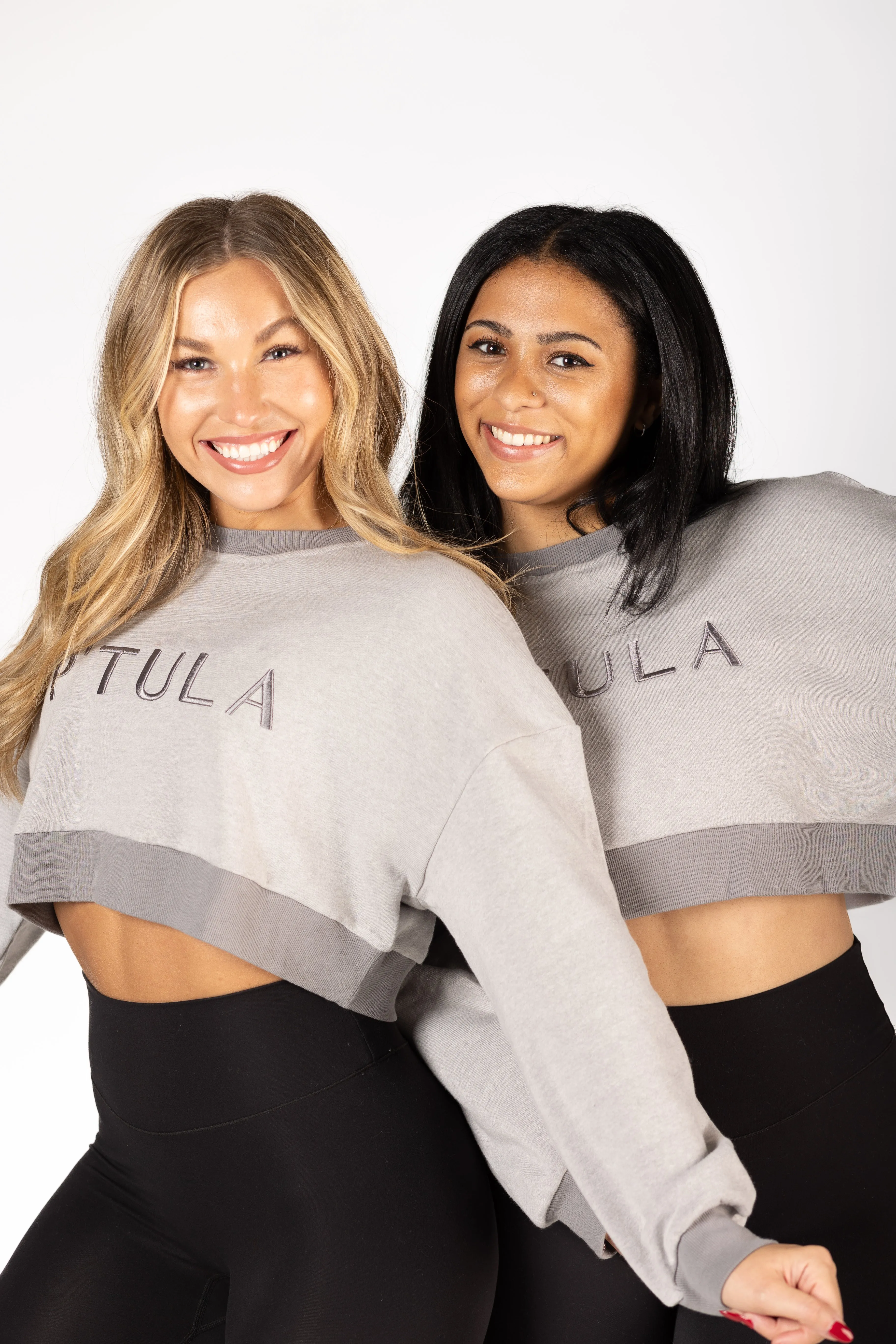 P'tula Light Fleece Cropped Crewneck