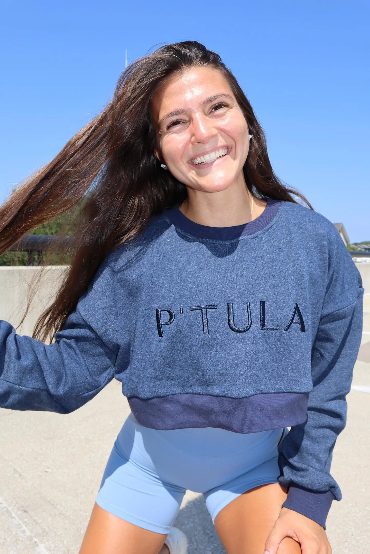 P'tula Light Fleece Cropped Crewneck