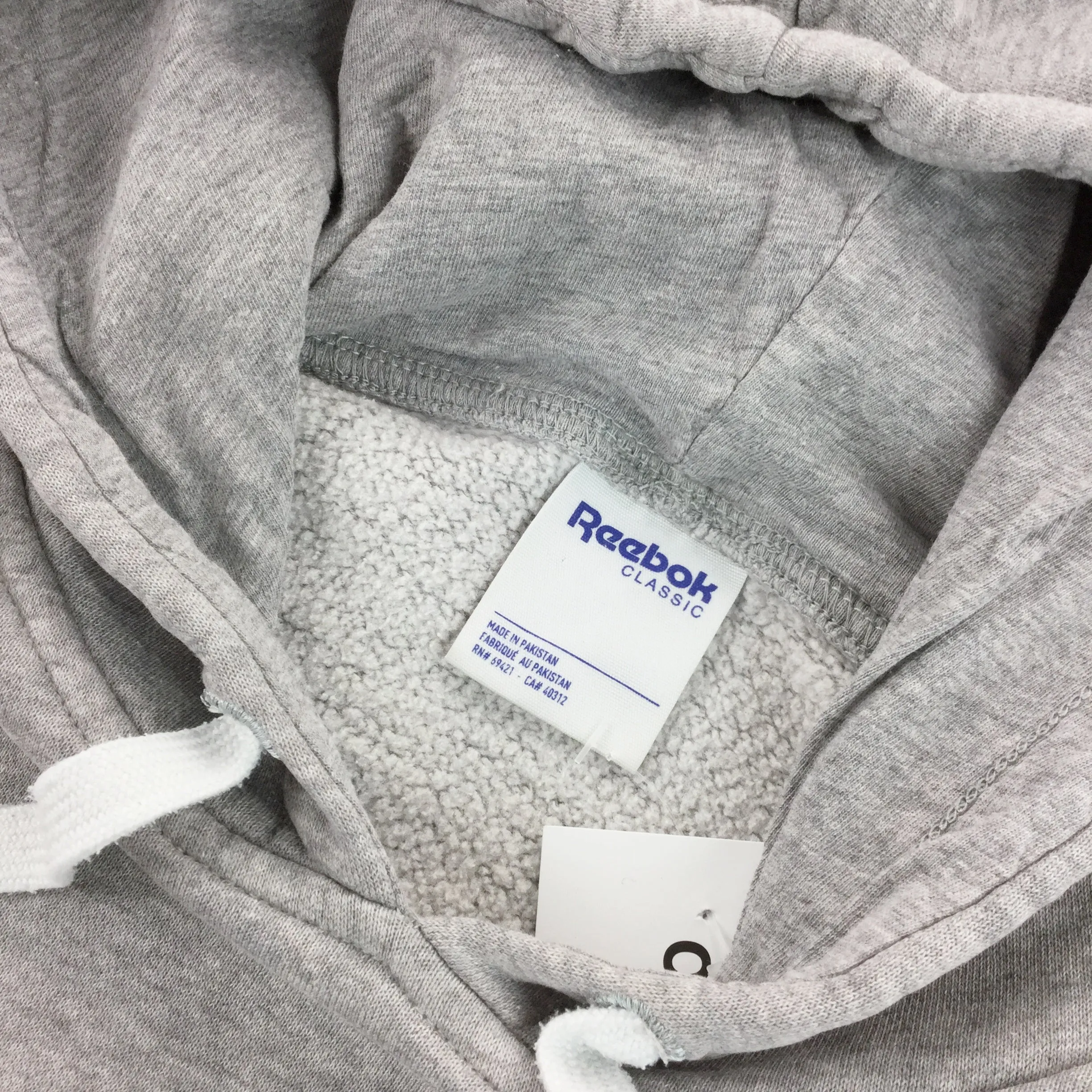 Reebok big Logo Hoodie - Small