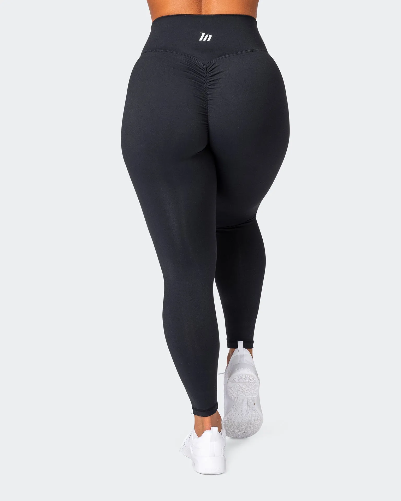 Signature Scrunch Ankle Length Leggings - Black