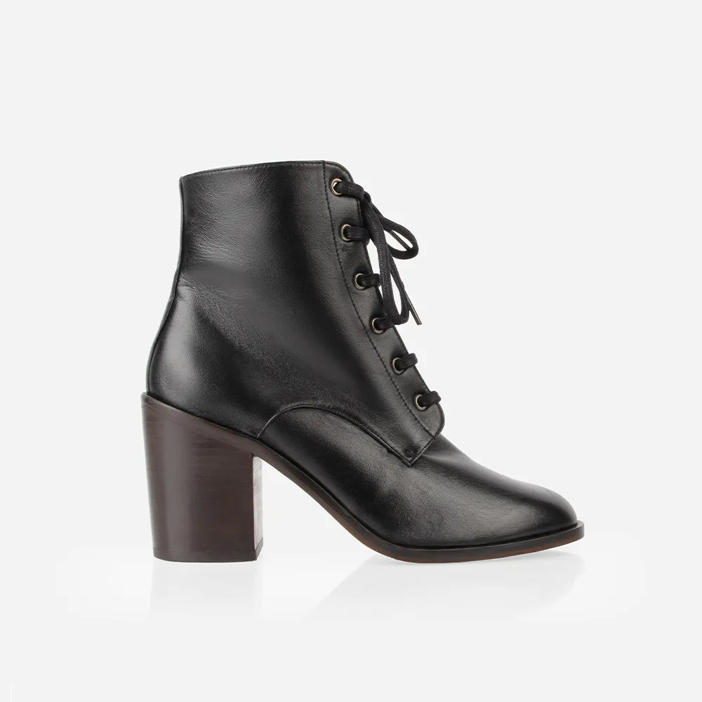 The High Street Lace-Up Boot Black