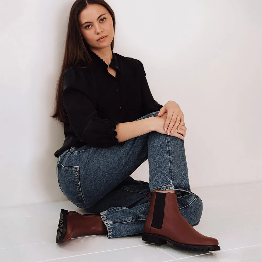 The On Tread Chelsea Boot Redwood