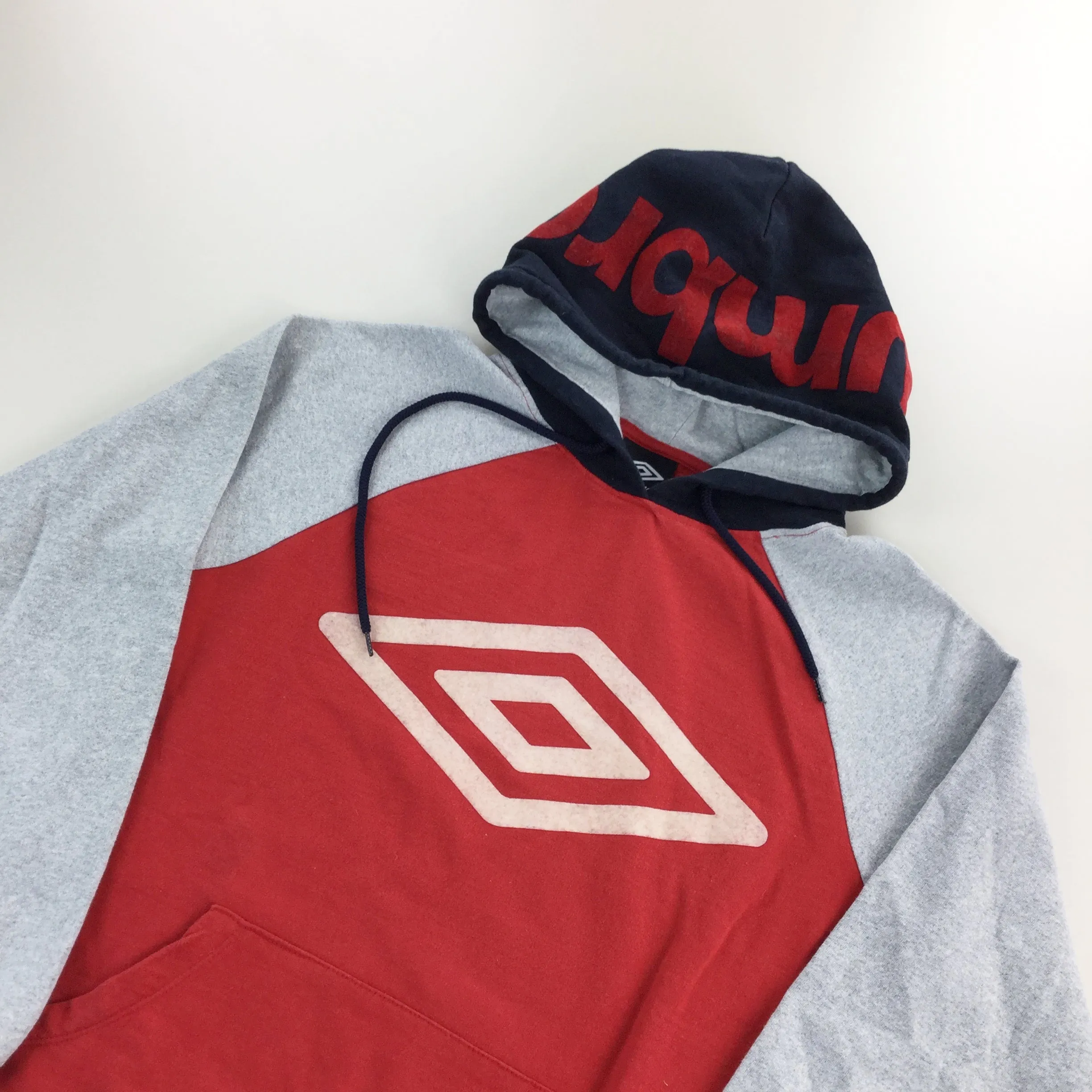 Umbro big logo Hoodie - Small