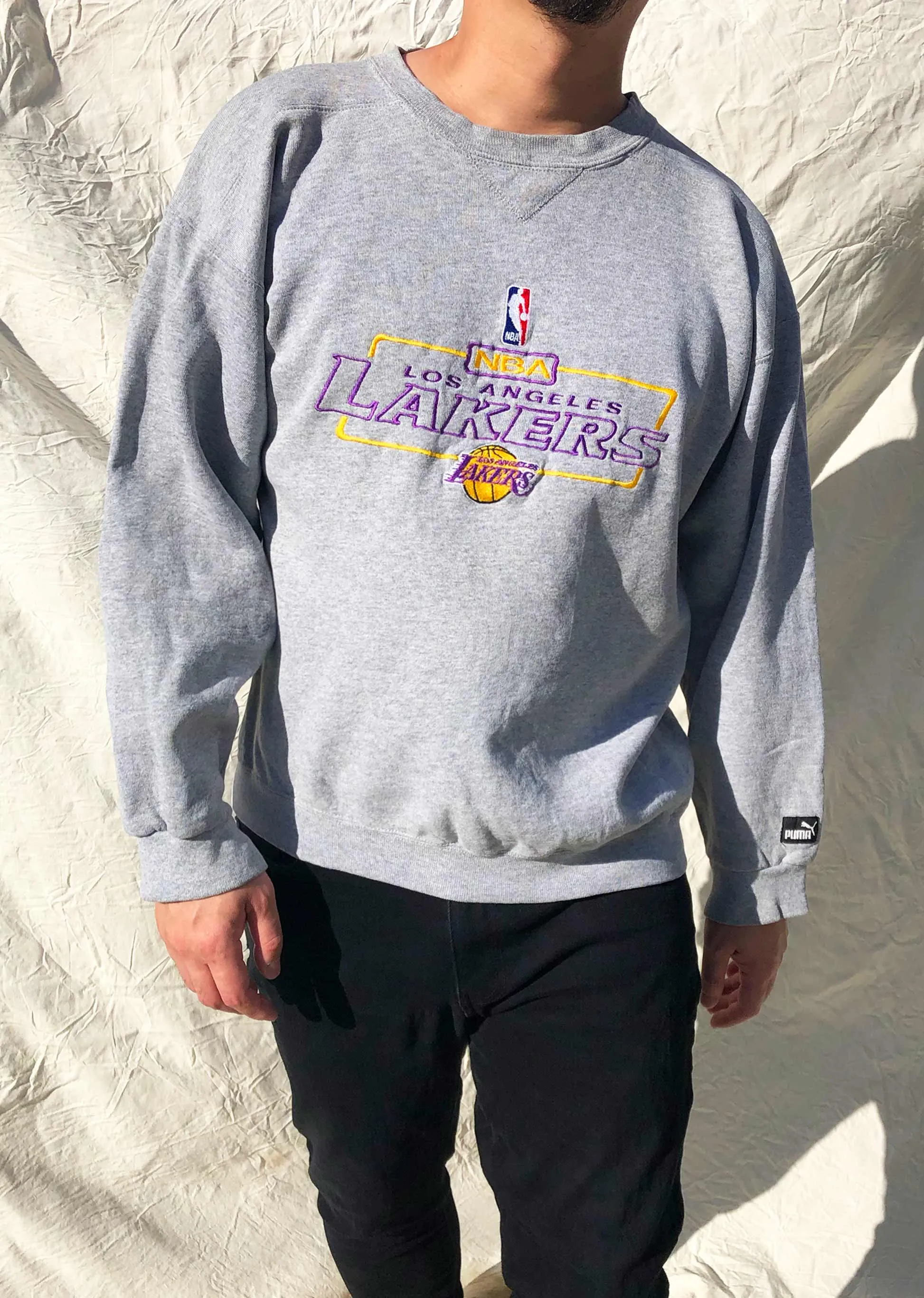 Vintage Puma 90's NBA Los Angeles Lakers Embroidered Sweater Grey (L)