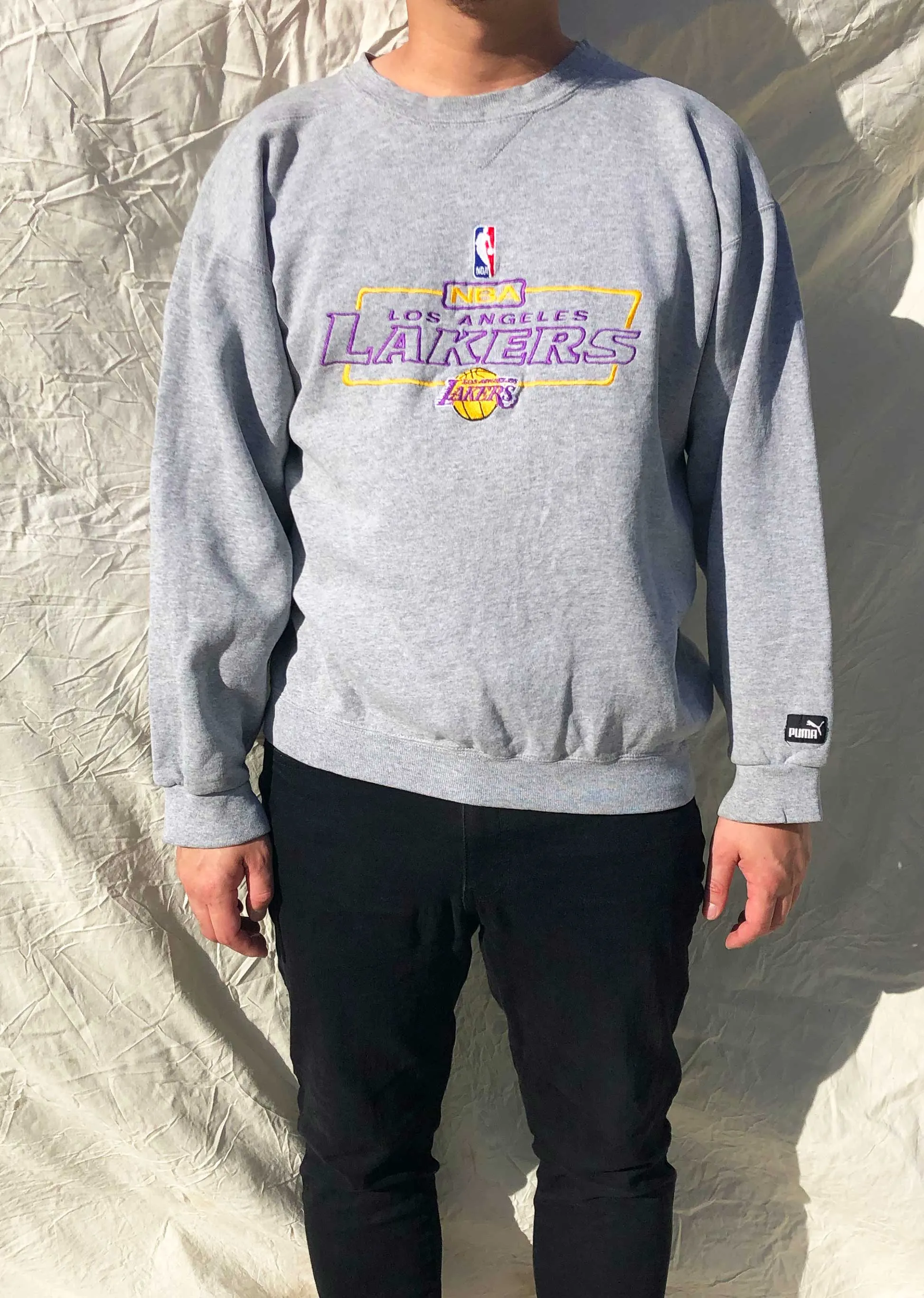 Vintage Puma 90's NBA Los Angeles Lakers Embroidered Sweater Grey (L)