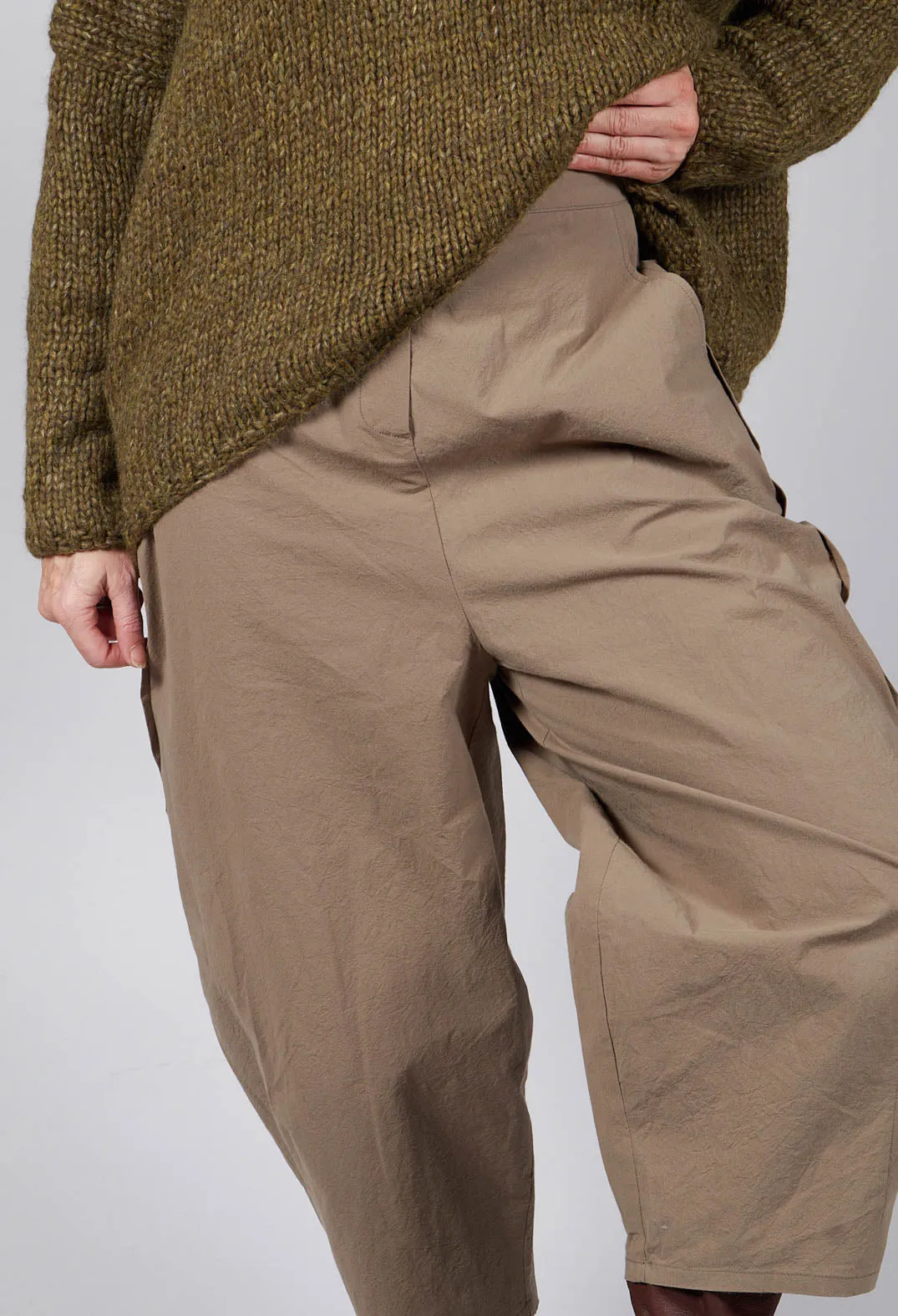 Wide Leg Cropped Trousers in Brown