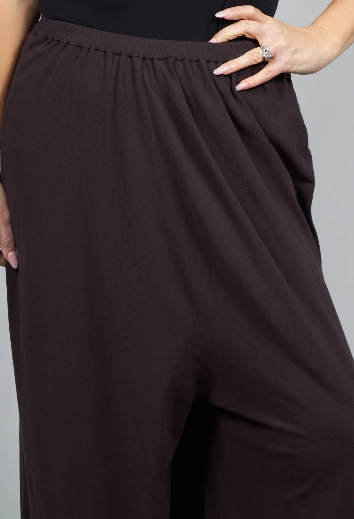 Wide Leg Trousers in Dark Brown