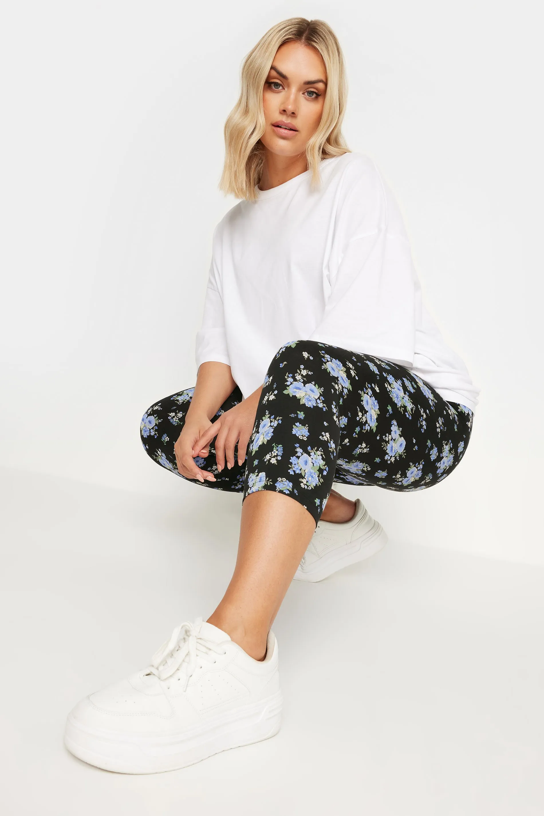 YOURS Curve 2 PACK Black & Blue Floral Print Cropped Leggings